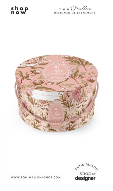 Cutie trusou botez rotunda cu bujori somon si flori de margaritar 2